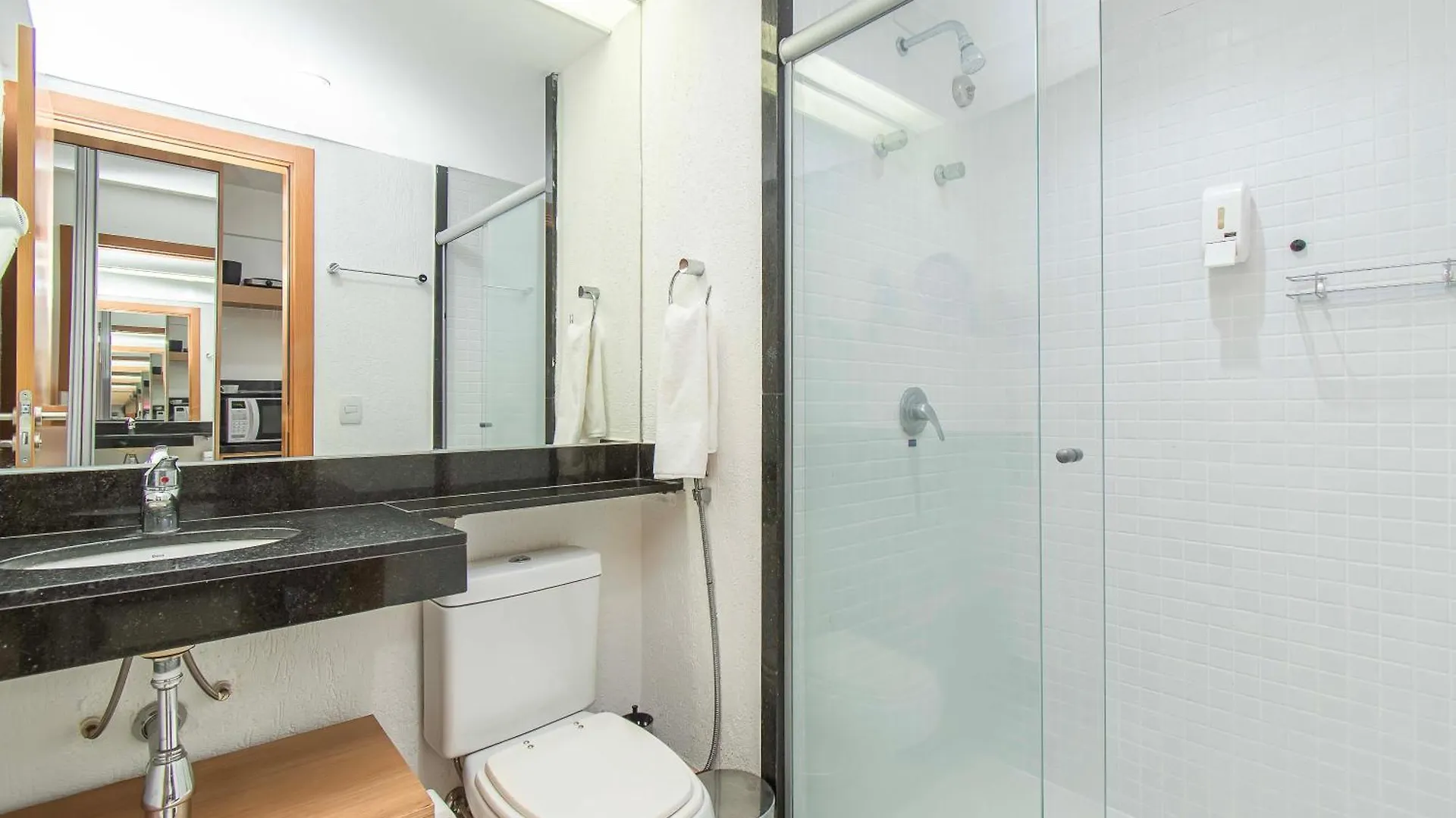 1005 - Diaria Brasil Athos Bulcao 91471 Apartamento Brasília 0*,